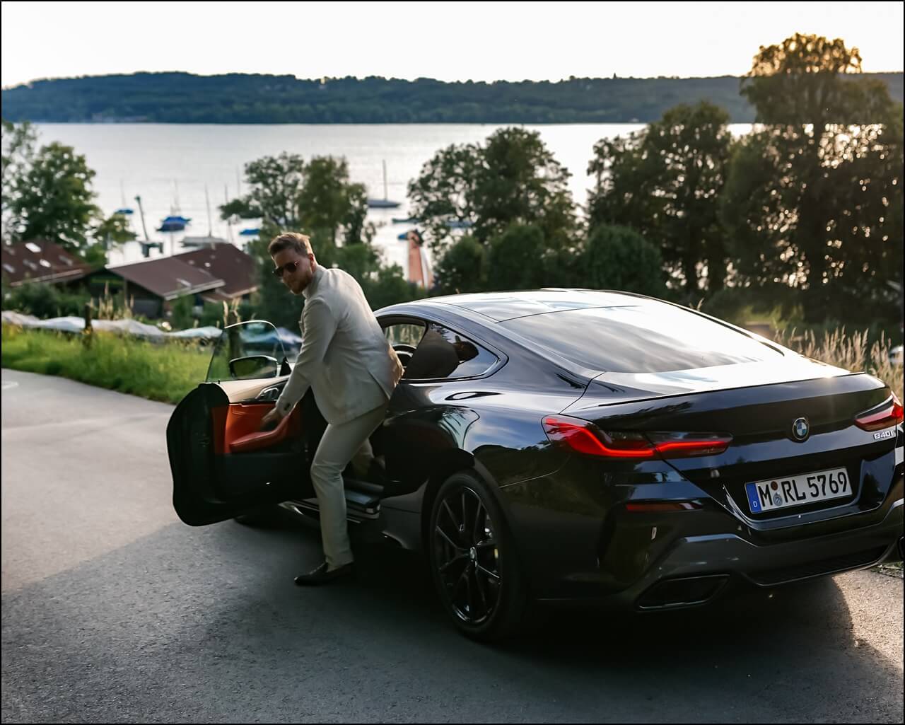 Das Bmw 840i Coupe Sport Trifft Auf Luxus Emvoyoe